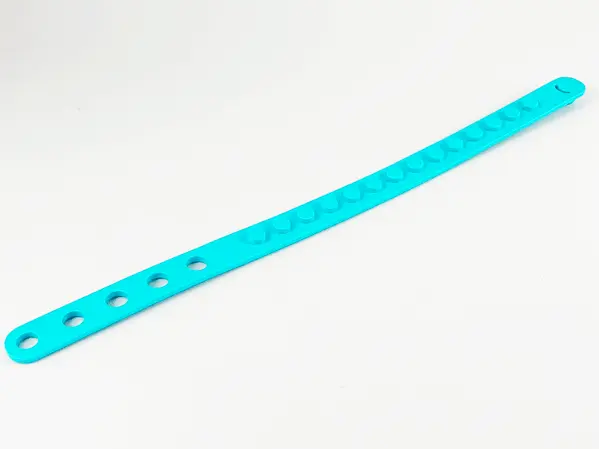 Medium Azure Bracelet with 1 x 14 Studs and 5 Holes