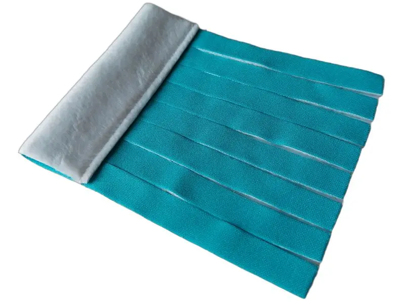 White Duplo, Cloth Car Wash Curtain with Medium Azure Slats