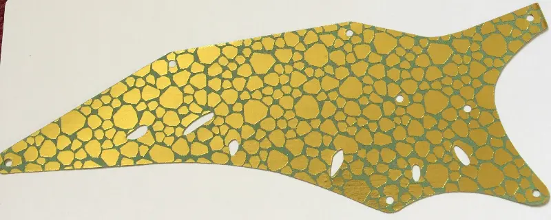 Sand Green Cloth Wing Triangle 27 1/2 x 11 Left with Gold Scales Pattern