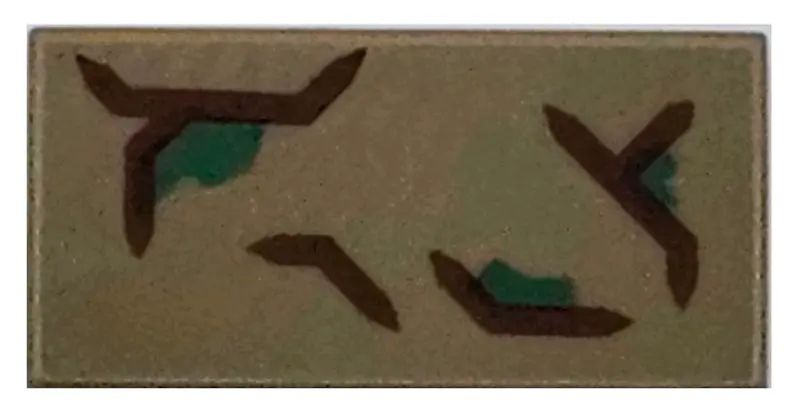 Dark Tan Tile 1 x 2 with Reddish Brown Cracks with Green Highlights Pattern #2 (BrickHeadz Potted Gr