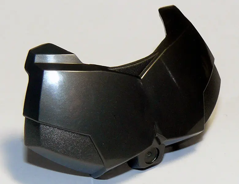 Pearl Dark Gray Large Figure Chest Armor Small