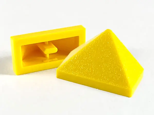 Yellow Slope 45 2 x 1 Triple with Inside Bar