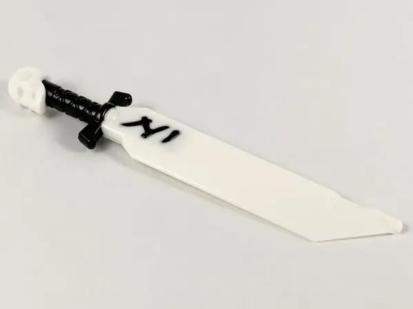 White Minifigure, Weapon Sword with Skull Pommel with Molded Black Hilt Pattern (Ninjago Ivory Blade
