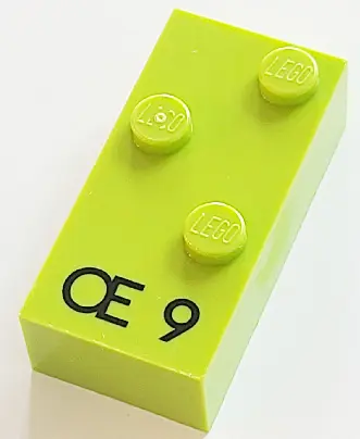 Lime Brick, Braille 2 x 4 with 3 Studs with Black Capital Ligature Œ / Number 9 Pattern (dots-246 ⠪)