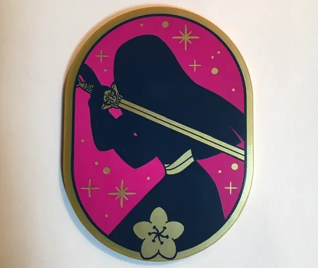 Pearl Gold Tile, Round 6 x 8 Oval with Mulan Pattern