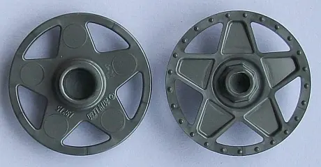 Flat Silver Wheel Cover 5 Spoke Thick with Edge Bolts - for Wheel 56145