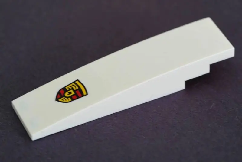 White Slope, Curved 8 x 2 with Porsche Logo Pattern