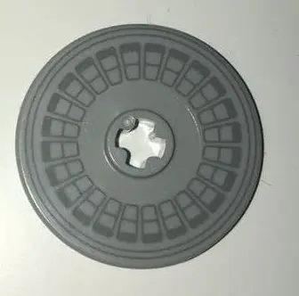 Light Bluish Gray Technic, Disk 3 x 3 with Hubcap Pattern