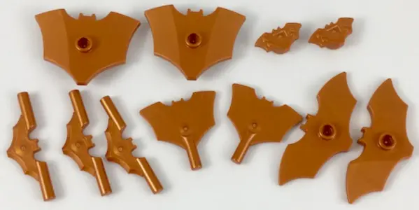 Reddish Copper Minifigure, Weapon Pack Batman, 11 in Bag (Multipack)