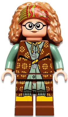 Professor Sybill Trelawney - Reddish Brown and Sand Green Robes