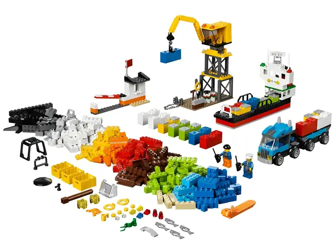 LEGO Creative Chest 10663