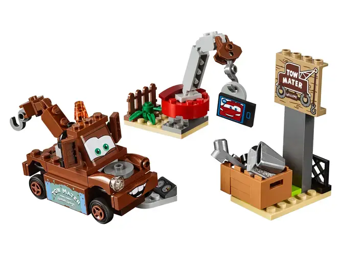Mater's Junkyard 10733