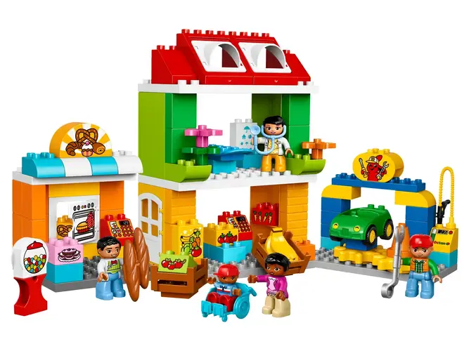 Town Square 10836