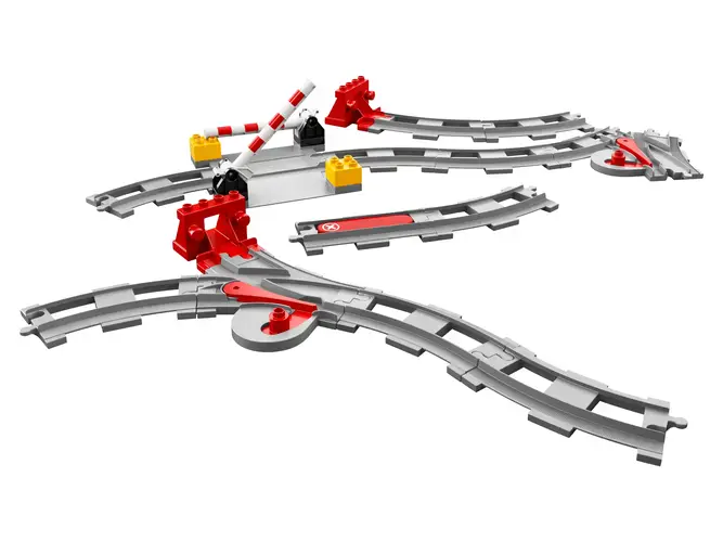 Train Tracks 10882