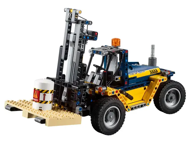 Heavy Duty Forklift 42079