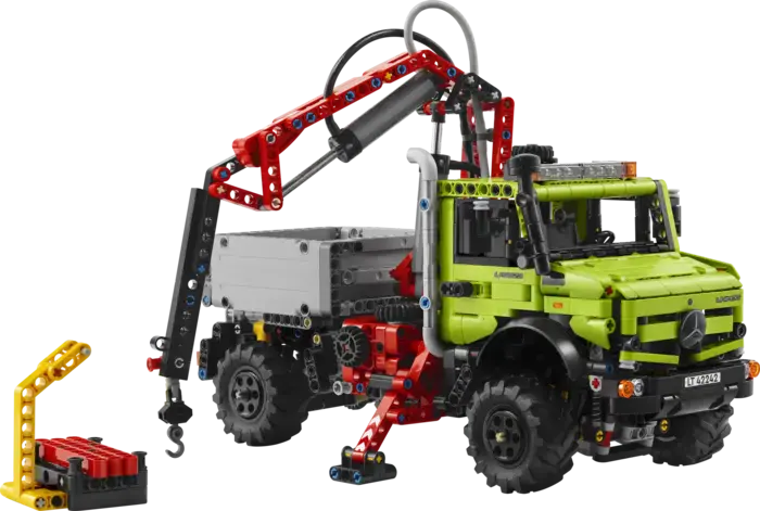 Mercedes-Benz Unimog U 5023 with Crane