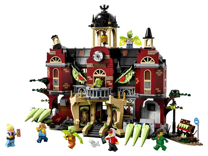 Newbury Haunted High School 70425