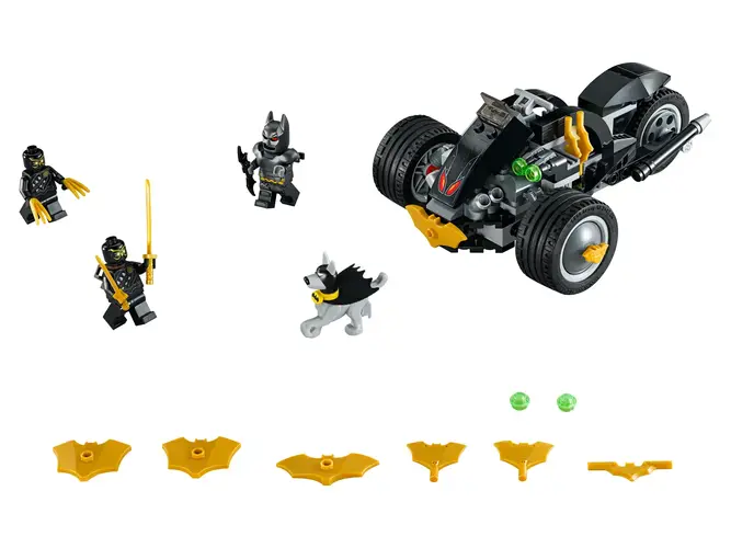 Batman™: The Attack of the Talons 76110